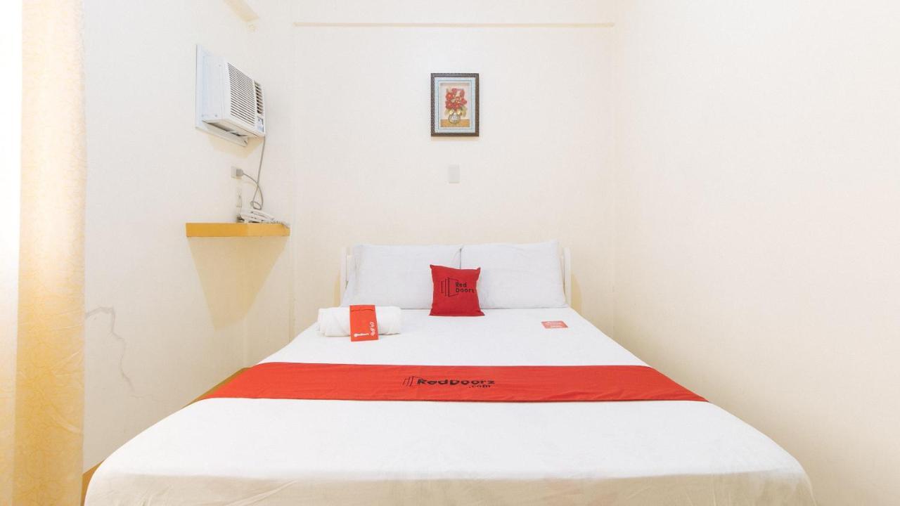 Reddoorz @ Golden Skye Hotel Guagua Dış mekan fotoğraf