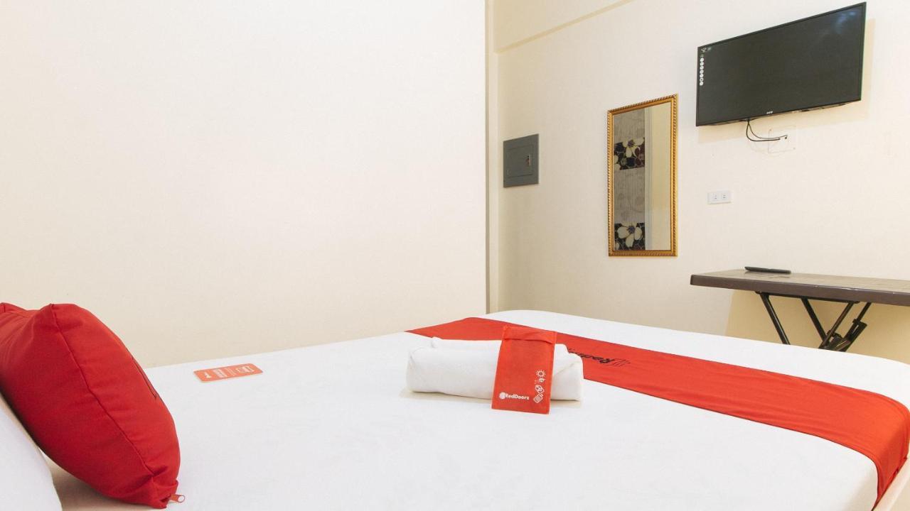 Reddoorz @ Golden Skye Hotel Guagua Dış mekan fotoğraf