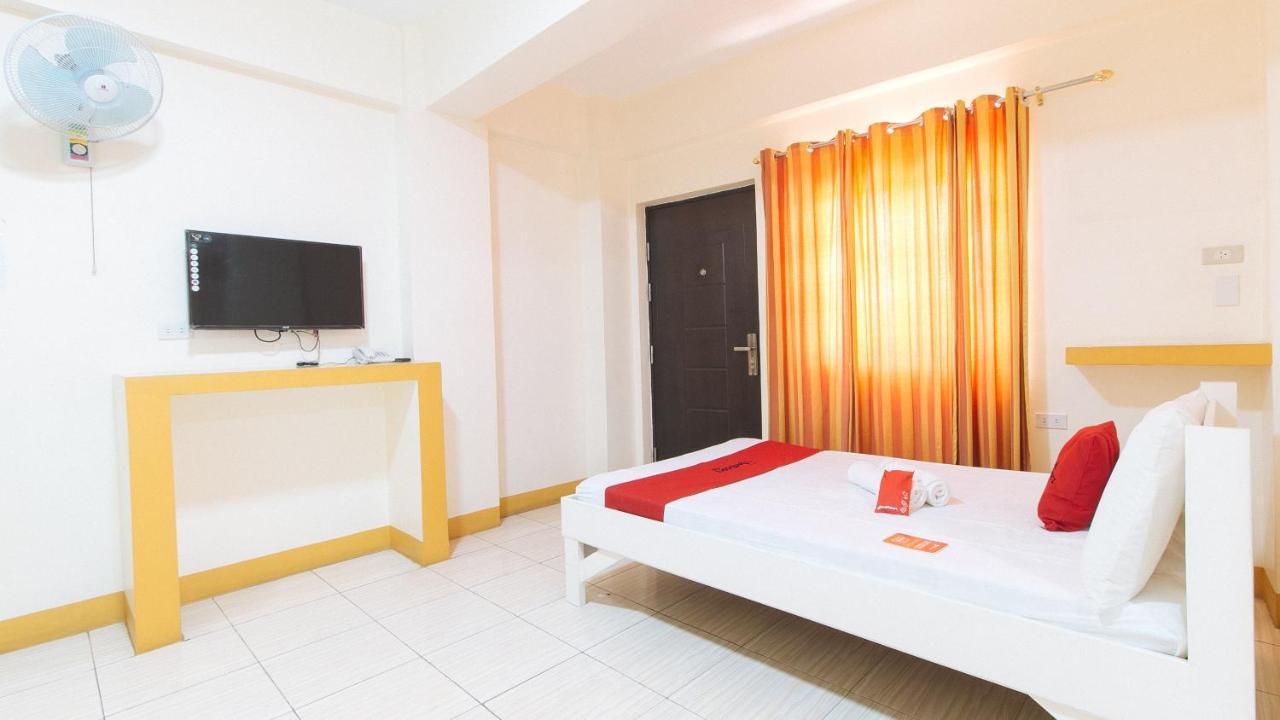 Reddoorz @ Golden Skye Hotel Guagua Dış mekan fotoğraf